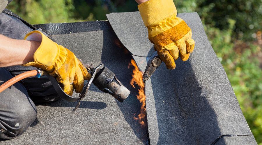Expert top industrial roofings services in Pesotum, IL